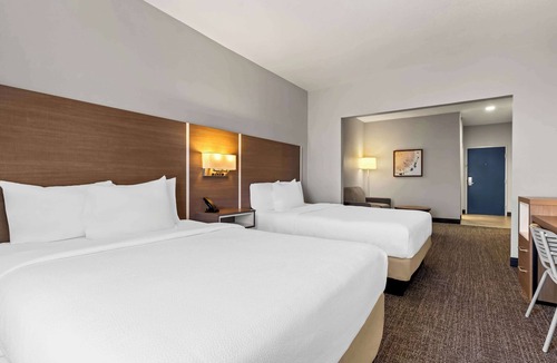 Tulsa Hotel | Spark by Hilton Catoosa