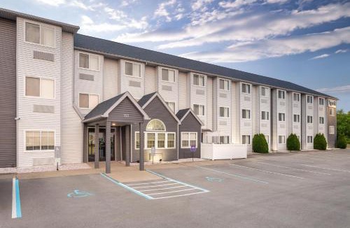 Clarion Hotel | Spark by Hilton Clarion