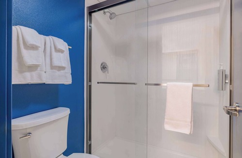 Clarks Summit Hotel | Spark by Hilton Clarks Summit