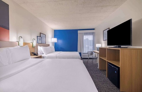 Clarks Summit Hotel | Spark by Hilton Clarks Summit