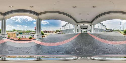 Commerce Hotel | Spark by Hilton Commerce, GA