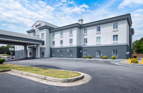 Commerce Hotel | Spark by Hilton Commerce, GA