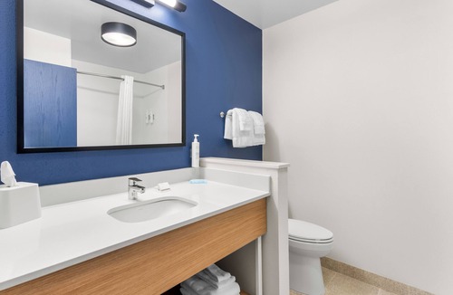 Dothan Hotel | Spark by Hilton Dothan