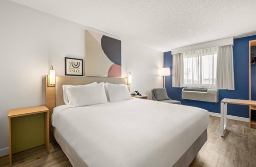 Eden Prairie Hotel | Spark by Hilton Eden Prairie