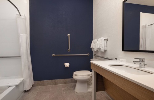 El Paso Hotel | Spark by Hilton El Paso University