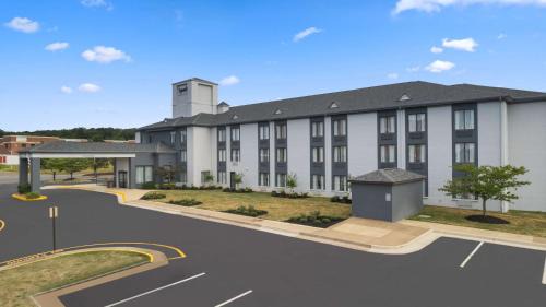 Fredericksburg Hotel | Spark By Hilton Fredericksburg Southpoint