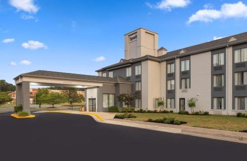 Fredericksburg Hotel | Spark By Hilton Fredericksburg Southpoint