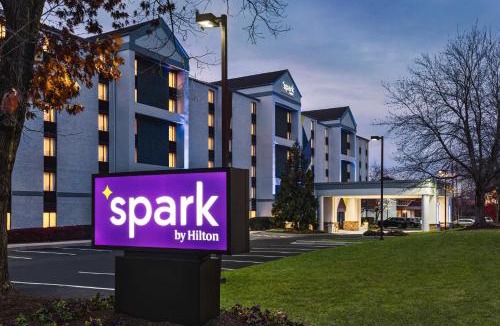 Germantown Hotel | Spark By Hilton Germantown Washington Dc North