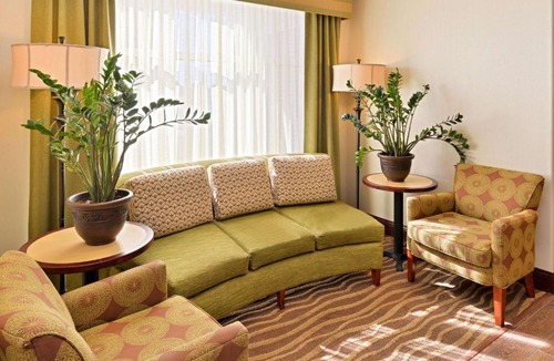 Grand Island Hotel | Spark by Hilton Grand Island