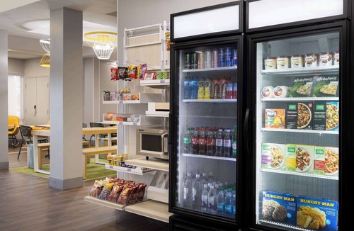 Guelph Hotel | Spark by Hilton Guelph