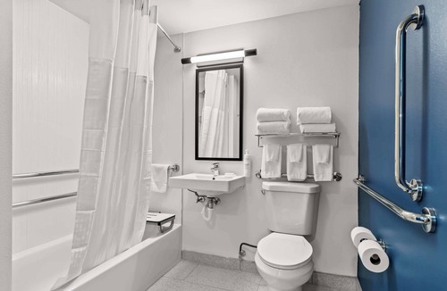 Hummelstown Hotel | Spark By Hilton Hershey Near The Park