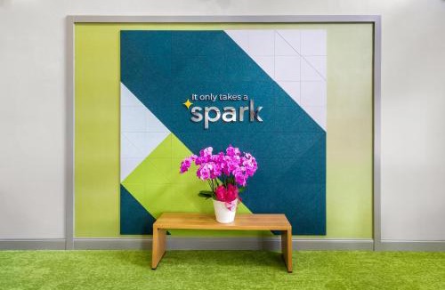 Woodlake - Briar Meadow Hotel | Spark by Hilton Houston near the Galleria