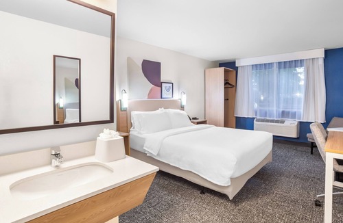 Kent Hotel | Spark by Hilton - Kent, Seattle