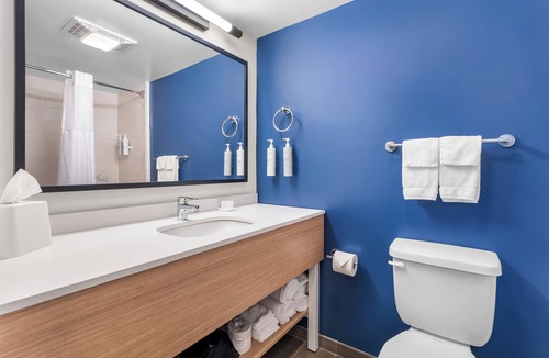 Kimball Hotel | Spark by Hilton Kimball