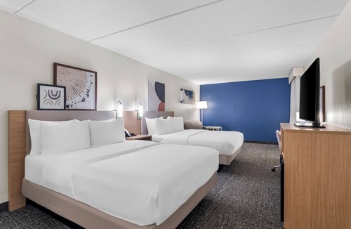 Kimball Hotel | Spark by Hilton Kimball
