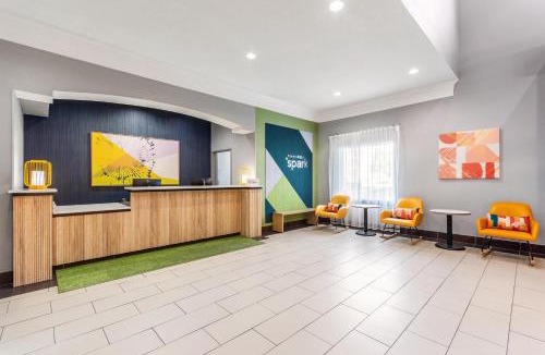 La Grange Hotel | Spark by Hilton La Grange