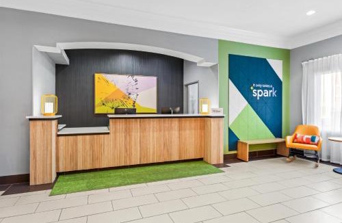 La Grange Hotel | Spark by Hilton La Grange
