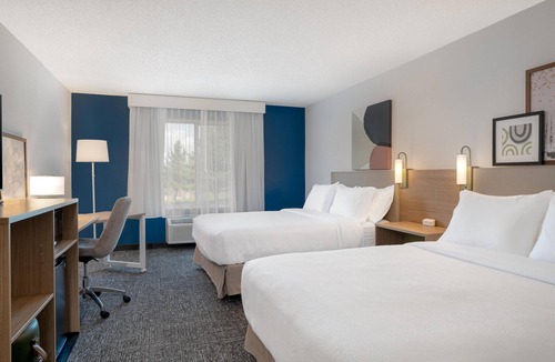 Rohrerstown Hotel | Spark by Hilton Lancaster