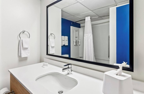 Lexington Hotel | Spark by Hilton Lexington