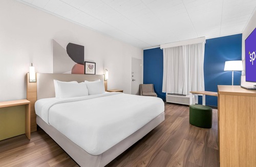 Lockport Hotel | Spark by Hilton Lockport