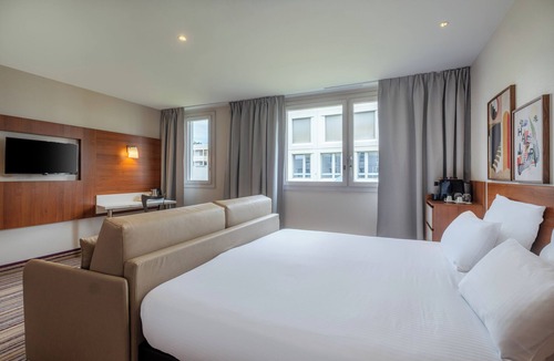 Le Bourg - Gare De Vaise Hotel | Spark by Hilton Lyon Ouest