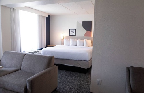 Mechanicsburg Hotel | Spark by Hilton Mechanicsburg