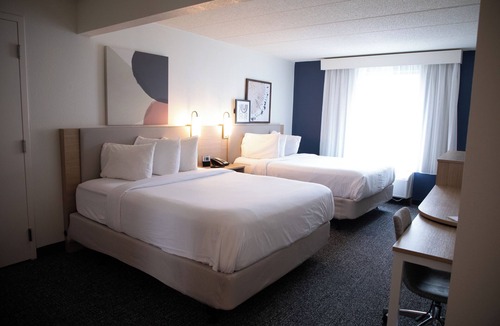 Mechanicsburg Hotel | Spark by Hilton Mechanicsburg