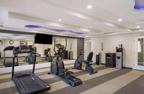 Milford Hotel | Spark by Hilton Milford Boston