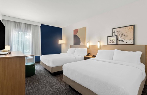 Missouri City Hotel | Spark by Hilton Missouri City Sugar Land