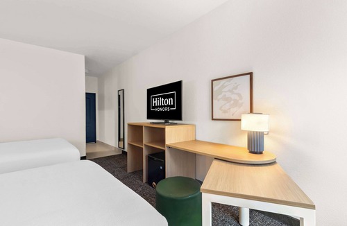 Missouri City Hotel | Spark by Hilton Missouri City Sugar Land