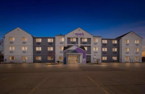 Moline Hotel | Spark By Hilton Moline Quad Cities