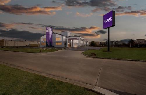 Muskogee Hotel | Spark By Hilton Muskogee