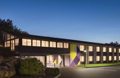 Mystic Hotel | Spark By Hilton Mystic Groton