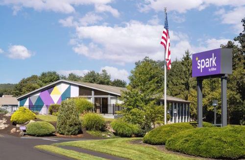Mystic Hotel | Spark By Hilton Mystic Groton