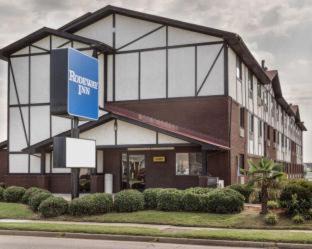 North Camellia Acres Hotel | Spark by Hilton Norfolk