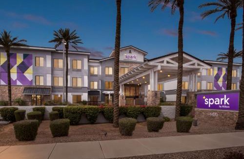 Phoenix Hotel | Spark by Hilton Phoenix East Mesa