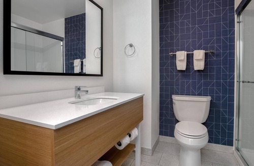 Rahway Hotel | Spark by Hilton Rahway