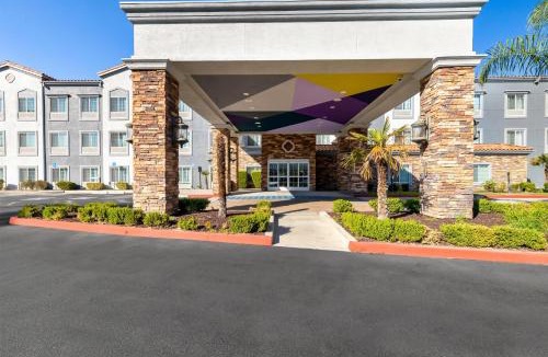 Redlands Hotel | Spark By Hilton Redlands