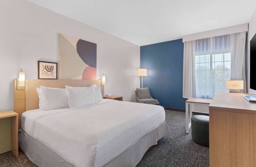 Far North Central Hotel | Spark by Hilton San Antonio Dominion
