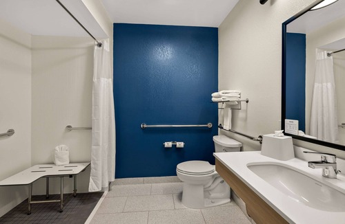 Tifton Hotel | Spark by Hilton Tifton