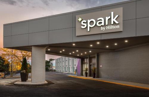 Northeast Mississauga Hotel | Spark by Hilton Toronto Airport
