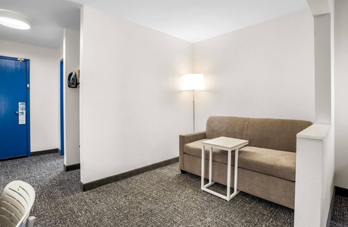 Tumwater Hotel | Spark by Hilton Tumwater