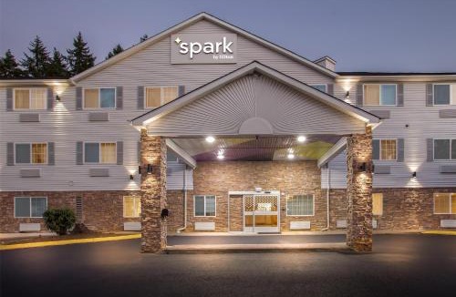 Tumwater Hotel | Spark by Hilton Tumwater