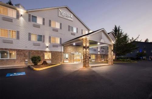 Tumwater Hotel | Spark by Hilton Tumwater