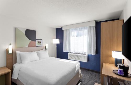 Sprague Hotel | Spark by Hilton