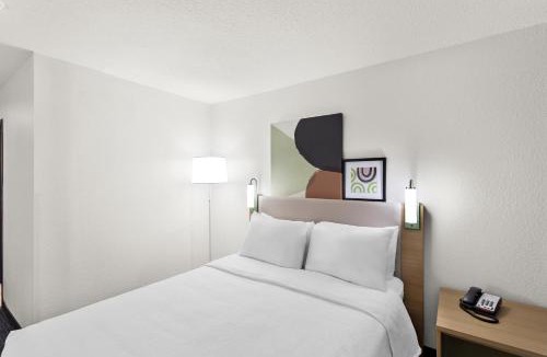 Sprague Hotel | Spark by Hilton