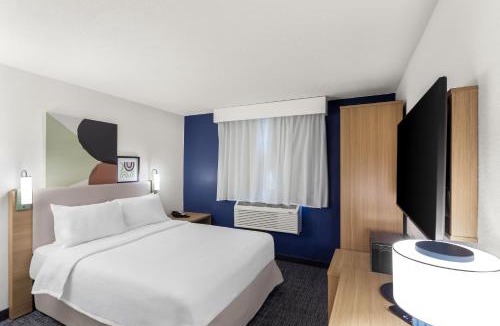 Sprague Hotel | Spark by Hilton