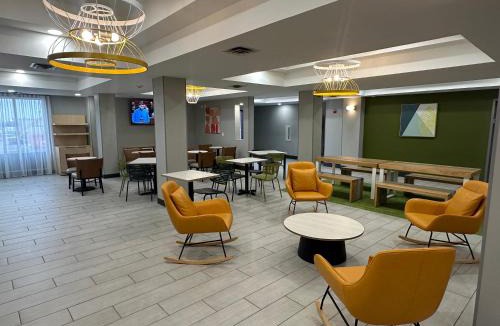 Tulsa Hotel | Spark By Hilton