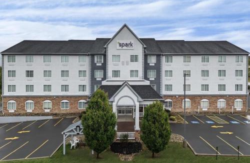 Strabane Hotel | Spark by Hilton Washington Meadowlands Blvd