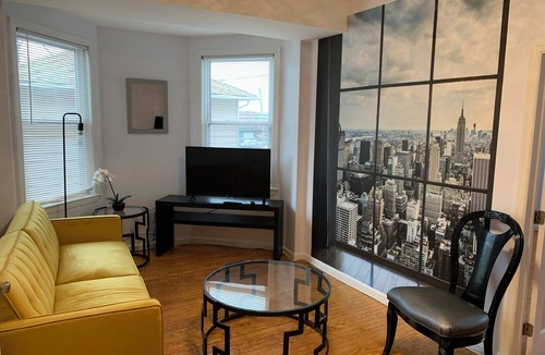 North Ironbound Apartment | Sparkling 3bdr Newark/Ironbound mins to EWR, walk to PATH